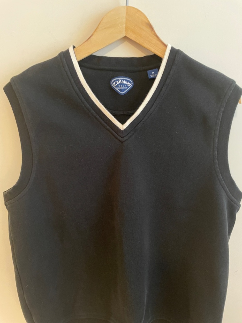 Callaway Black Sleeveless V-Neck Golf Vest with White Trim